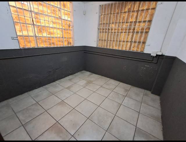 200M² WORKSHOP TO LET IN HIGHBURY